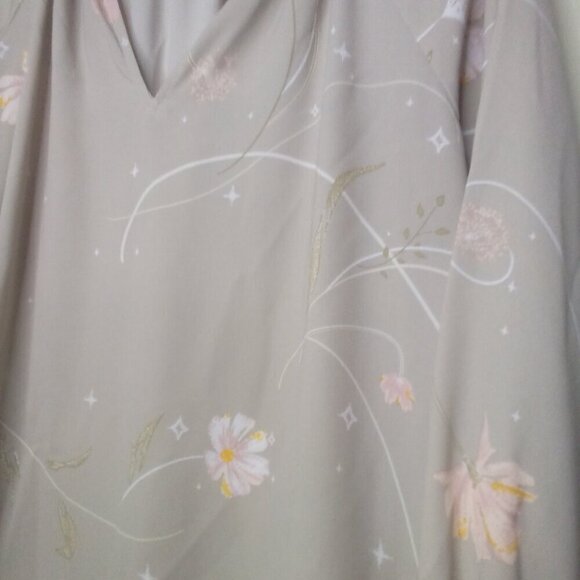 Kaari Blue Shirt Blouse L Long Sleeve Ruffle V-Neck Floral Tan Pink - Picture 10 of 16